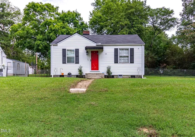 Homes for sale in Wilson, NC | 1204 Toisnot Ave Ne, Wilson, NC 27893 | MLS# 10178798