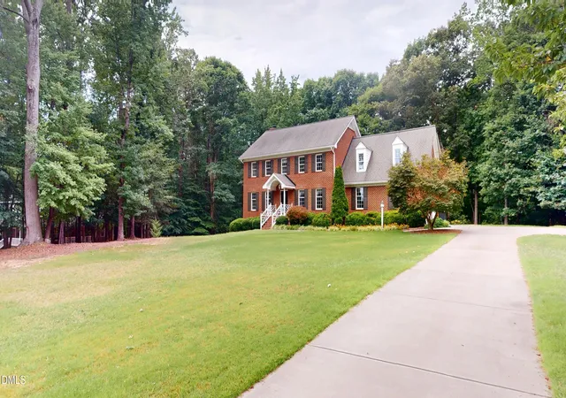 Homes for sale in Raleigh, NC | 5005 Fielding Dr, Raleigh, NC 27606 | MLS# 10178936
