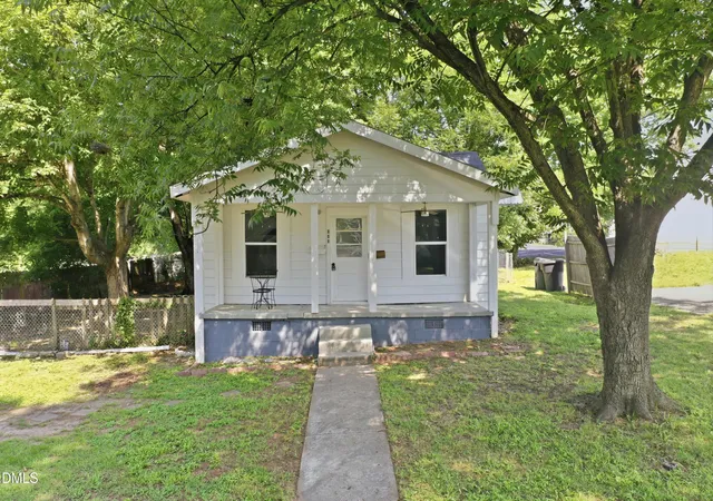 Homes for sale in Burlington, NC | 111 Markham St, Burlington, NC 27215 | MLS# 10178158