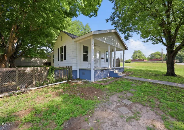 Homes for sale in Burlington, NC | 111 Markham St, Burlington, NC 27215 | MLS# 10178158