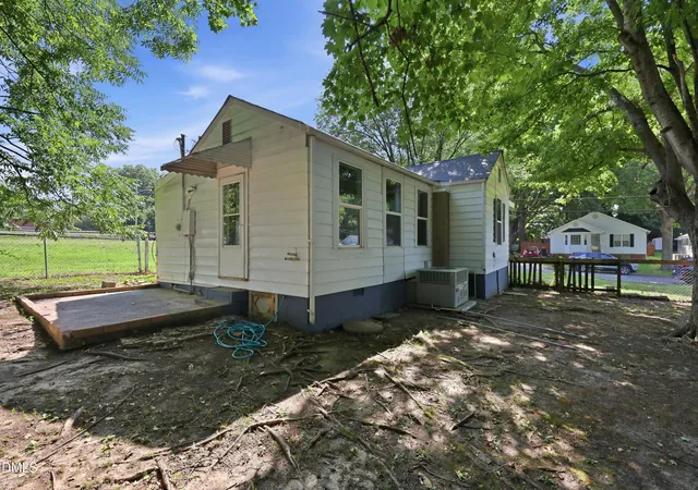 Homes for sale in Burlington, NC | 111 Markham St, Burlington, NC 27215 | MLS# 10178158