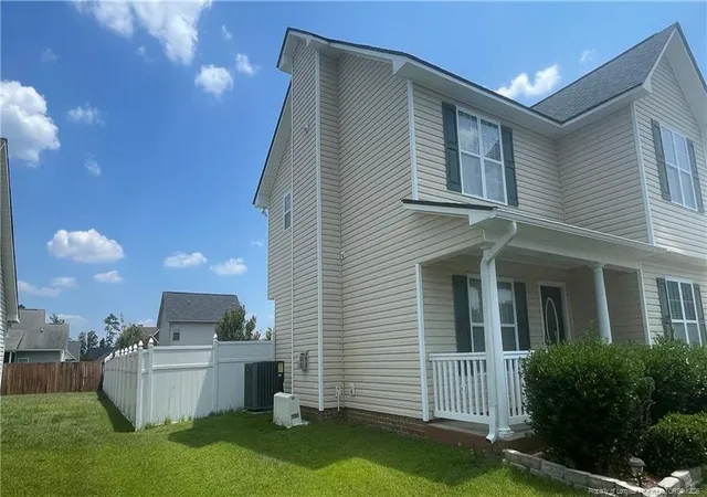 Photo 3 of Single family home for sale at 261 Ivy Stone Dr, Raeford, NC 28376 | MLS# 765425 | Listing updated on 2026-07-18