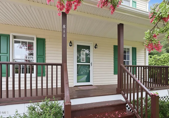 Photo 2 of Sale Pending at 811 Teulon Way, Apex, NC 27502 | MLS# 10182558 | Listing updated on 2026-08-28