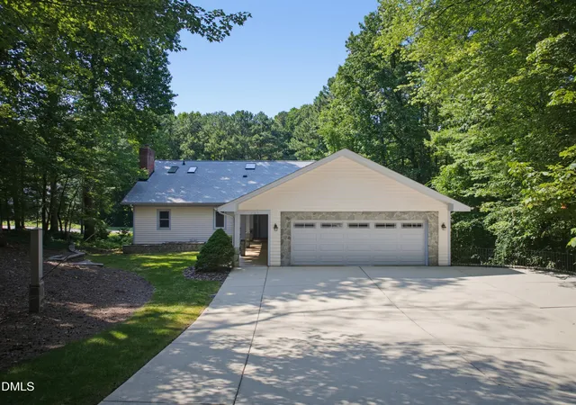 2nd image of 205 Livingstone Dr, Cary, NC 27513 | MLS# 10178772
