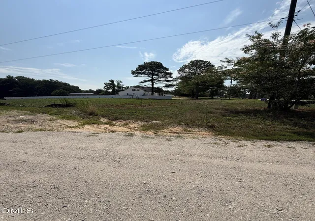 Photo 4 of Sale Pending at 7500 Rabbit Meadow Ln, Zebulon, NC 27597 | MLS# 10178184 | Listing updated on 2026-08-20