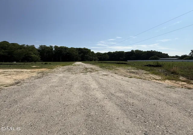 Photo 5 of Sale Pending at 7500 Rabbit Meadow Ln, Zebulon, NC 27597 | MLS# 10178184 | Listing updated on 2026-08-20