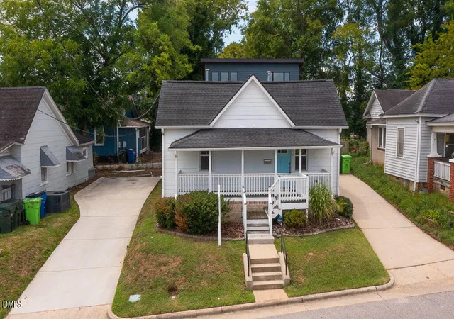 Homes for sale in Raleigh, NC | 410 Bledsoe Ave, Raleigh, NC 27601 | MLS# 10178808