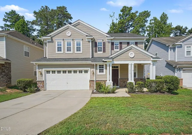 2nd image of 409 Ashdale Dr, Fuquay Varina, NC 27526 | MLS# 10178236