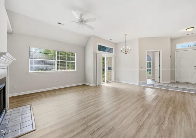 Photo 3 of Sale Pending at 104 Covington Dr, Chapel Hill, NC 27514 | MLS# 10180222 | Listing updated on 2026-08-19