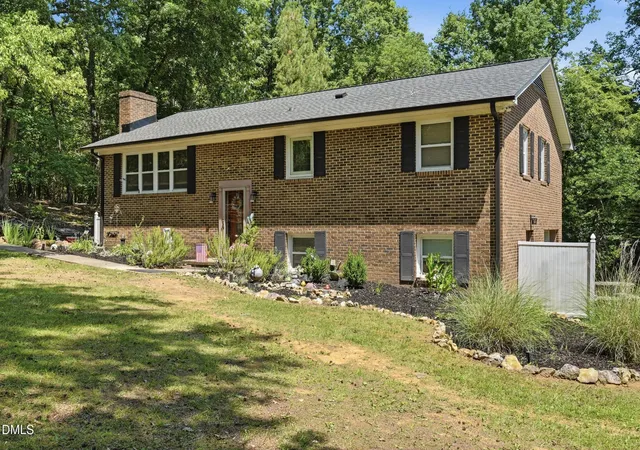 3rd image of 3102 Little River Dr, Hillsborough, NC 27278 | MLS# 10178597