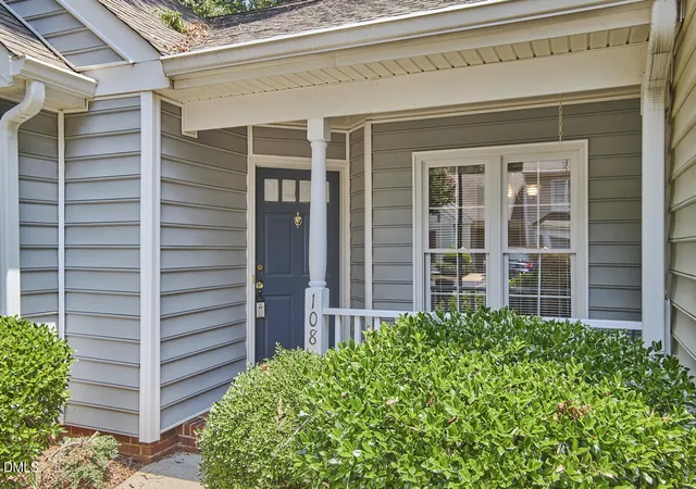 Homes for sale in Cary, NC | 108 Linville River Rd, Cary, NC 27511 | MLS# 10178892
