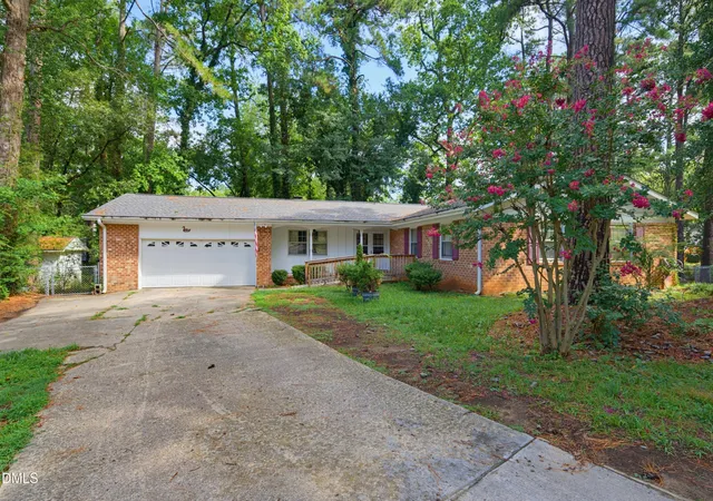 2nd image of 5209 Cabin Pl, Raleigh, NC 27609 | MLS# 10178742