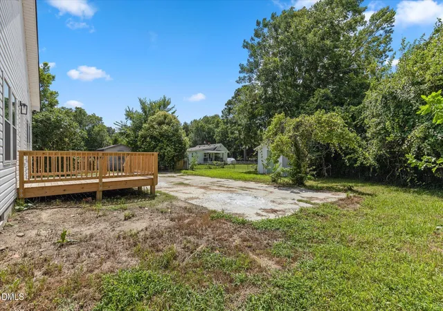 Photo 3 of Sale Pending at 306 Martin Luther King Jr Dr, Smithfield, NC 27577 | MLS# 10179846 | Listing updated on 2026-08-01