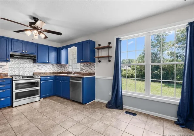 Photo 4 of Single family home for sale at 6808 Leeds Ct, Fayetteville, NC 28304 | MLS# 765164 | Listing updated on 2026-09-13