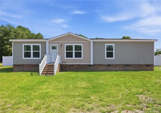 Homes for sale in Raeford, NC | 115 Mciver Rd, Raeford, NC 28376 | MLS# 765347