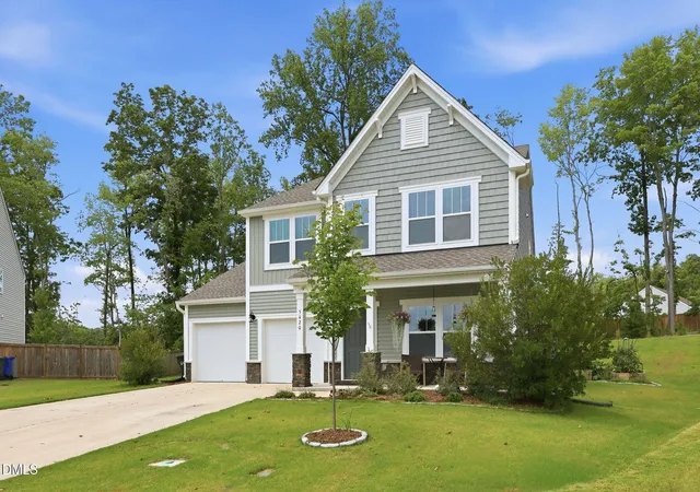Photo 3 of Single family home for sale at 5420 Beardsley Ct, Durham, NC 27712 | MLS# 10179906 | Listing updated on 2026-08-04