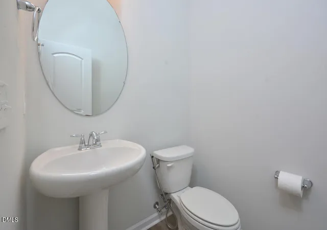 5th image of 2006 Chipley Dr, Cary, NC 27519 | MLS# 10178427