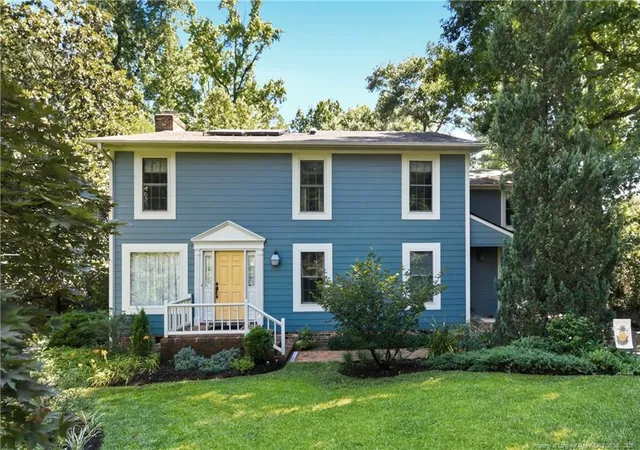 Photo 1 of Single family home for sale at 2006 Forest Hills Dr, Fayetteville, NC 28303 | MLS# 765369 | Listing updated on 2026-07-24