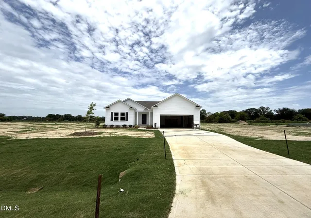 Photo 2 of Single family home for sale at 203 Barbour's Pl Dr, Four Oaks, NC 27524 | MLS# 10181946 | Listing updated on 2026-08-20