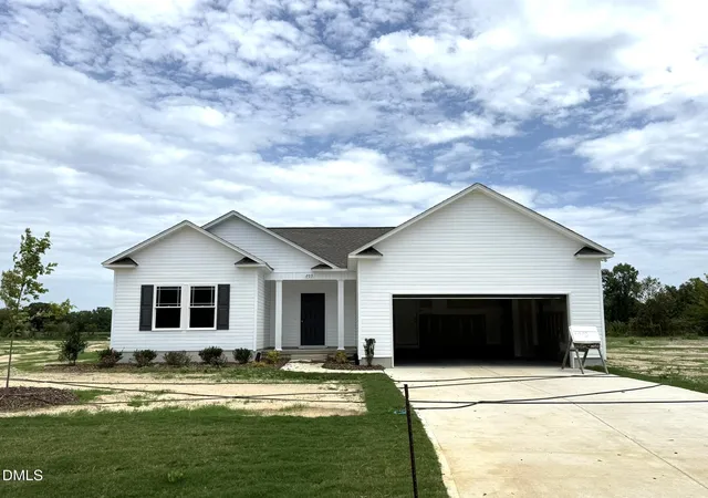 Photo 3 of Single family home for sale at 203 Barbour's Pl Dr, Four Oaks, NC 27524 | MLS# 10181946 | Listing updated on 2026-08-20