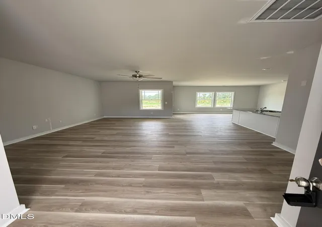 Photo 4 of Single family home for sale at 203 Barbour's Pl Dr, Four Oaks, NC 27524 | MLS# 10181946 | Listing updated on 2026-08-20