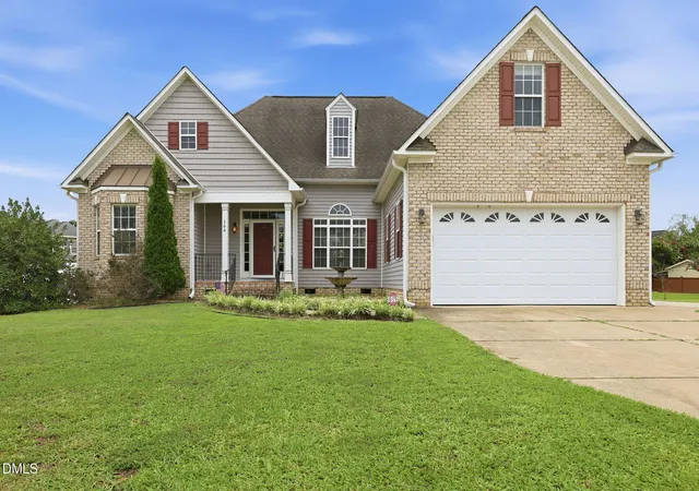 Photo 1 of Single family home for sale at 166 Creekwood Cir, Smithfield, NC 27577 | MLS# 10180129 | Listing updated on 2026-10-04