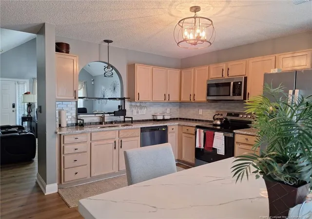 4th image of 1224 Pearl Crescant Dr, Charlotte, NC 28216 | MLS# 765457