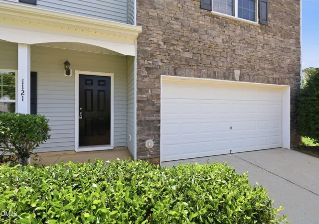 Photo 3 of Single family home for sale at 1121 Crendall Way, Wake Forest, NC 27587 | MLS# 10179385 | Listing updated on 2026-08-10