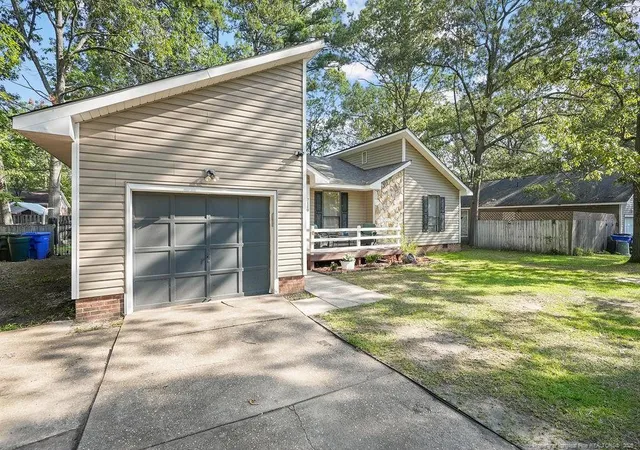Photo 3 of Single family home for sale at 7110 Tres Ct, Fayetteville, NC 28314 | MLS# 765372 | Listing updated on 2026-09-28