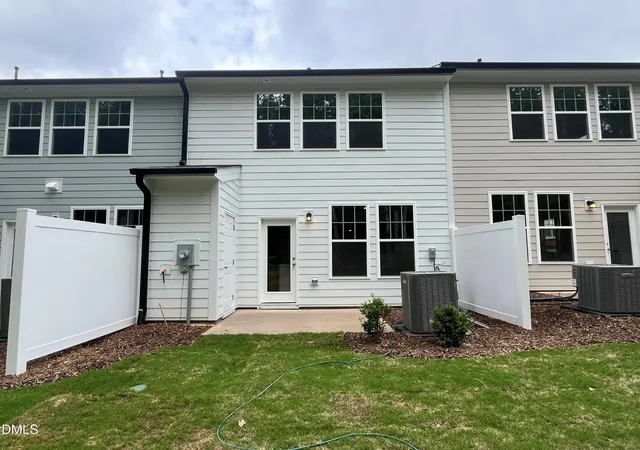 Photo 3 of Townhouse for sale at 1322 Hammond Dr, Mebane, NC 27302 | MLS# 10178445 | Listing updated on 2026-09-29