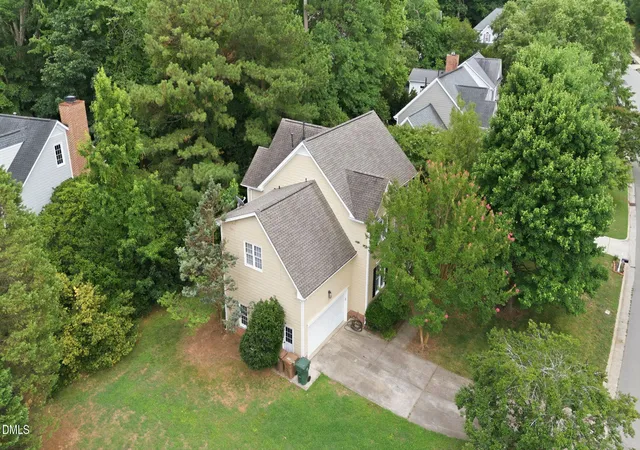 34th image of 101 Plumtree Wy, Cary, NC 27518 | MLS# 10179174