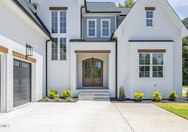 Photo 3 of Sale Pending at 300 Meadow Walk Dr, Fuquay Varina, NC 27526 | MLS# 10178456 | Listing updated on 2026-09-18