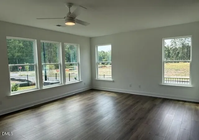 Photo 4 of Townhouse for sale at 5400 Running Fox Ln, Durham, NC 27703 | MLS# 10178461 | Listing updated on 2026-09-18