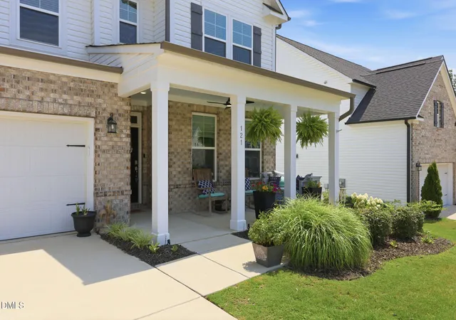 4th image of 121 Highland Forest Dr Dr, Fuquay Varina, NC 27526 | MLS# 10178562