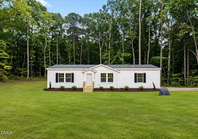 3rd image of 2558 Buckingham Dr, Franklinton, NC 27525 | MLS# 10183301