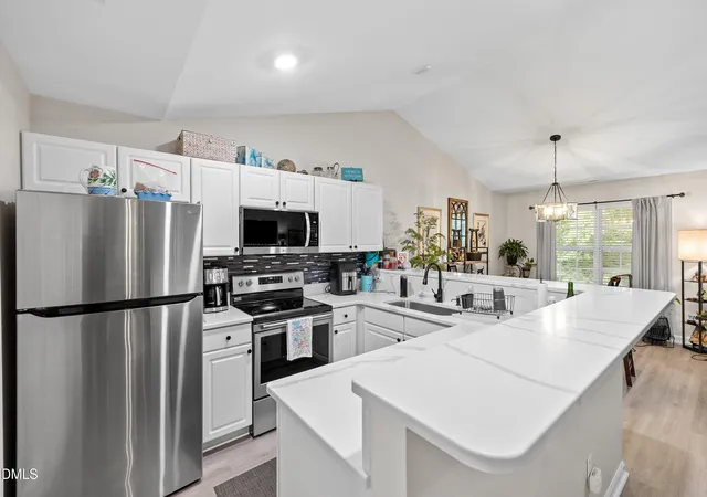 Photo 3 of Sale Pending at 4022 Wellington Ridge Loop, Cary, NC 27518 | MLS# 10179062 | Listing updated on 2026-09-16