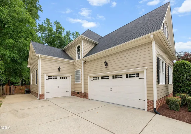 Photo 3 of Single family home for sale at 5707 Highcroft Dr, Cary, NC 27519 | MLS# 10178496 | Listing updated on 2026-09-07