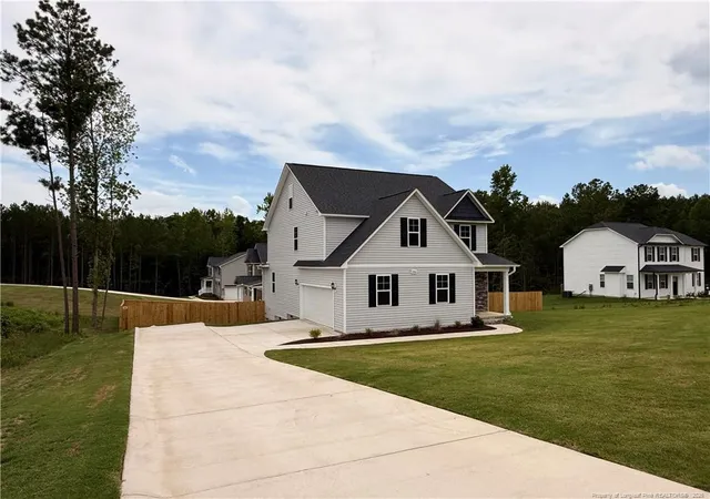 3rd image of 206 Uwharrie Wy, Sanford, NC 27330 | MLS# 765577