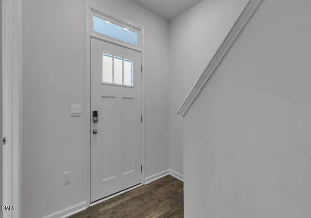 Photo 2 of Sale Pending at 810 Washington St, Fuquay Varina, NC 27526 | MLS# 10178500 | Listing updated on 2026-09-21