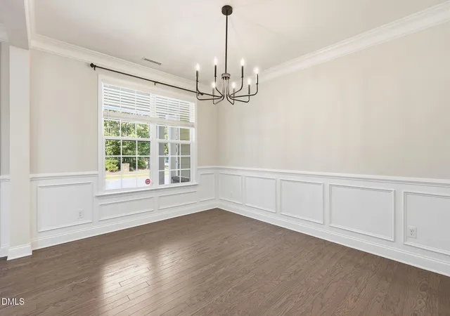 Photo 4 of Single family home for sale at 2201 Newleaf Dr, Apex, NC 27539 | MLS# 10178926 | Listing updated on 2026-07-31