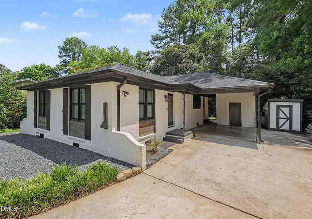 Homes for sale in Raleigh, NC | 3704 Ann Arbor Ct, Raleigh, NC 27604 | MLS# 10179005