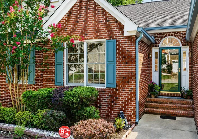 3rd image of 5004 Linden Oaks Ave, Durham, NC 27713 | MLS# 10178566
