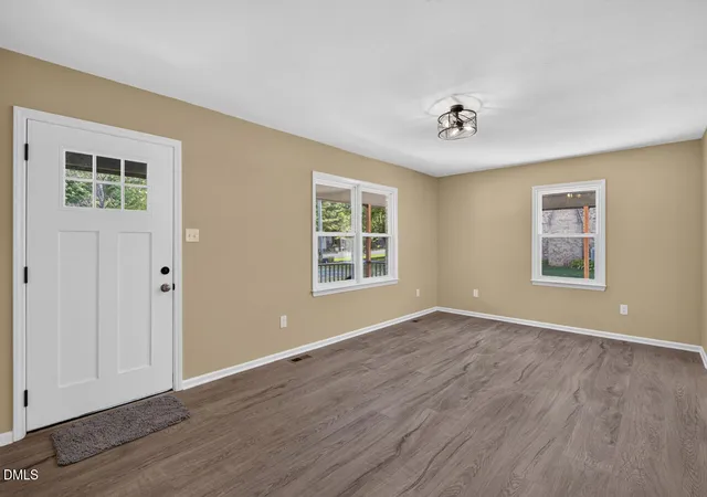 4th image of 539 Riddle Ave, Hillsborough, NC 27278 | MLS# 10179411