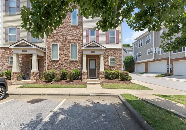 Photo 4 of Townhouse for sale at 3820 Amelia Park Dr, Raleigh, NC 27606 | MLS# 10178724 | Listing updated on 2026-09-04