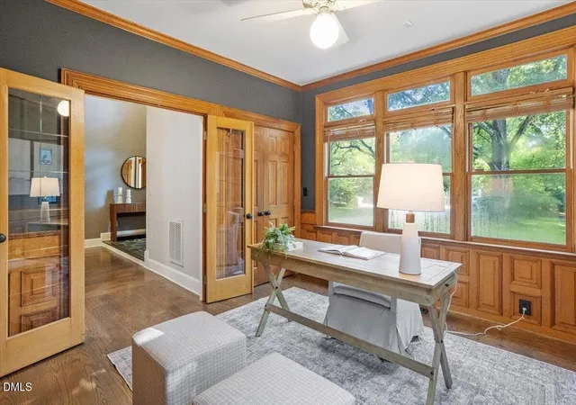 Photo 4 of Single family home for sale at 118 E Walnut Ave, Wake Forest, NC 27587 | MLS# 10179144 | Listing updated on 2026-10-01