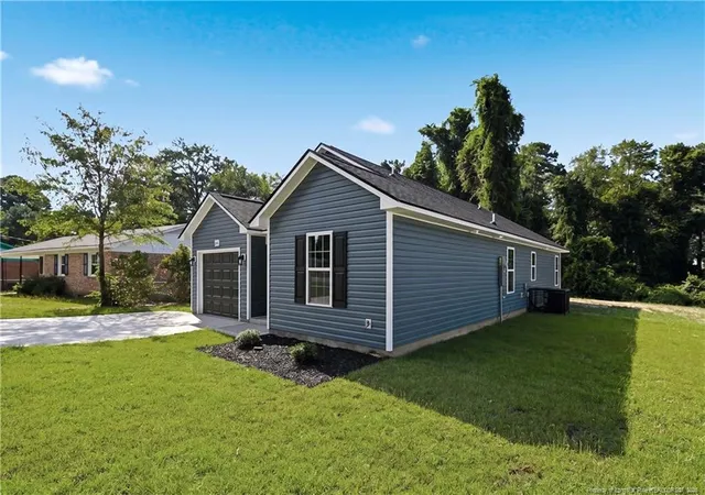 Photo 3 of Sale Pending at 2629 Dumbarton Rd, Fayetteville, NC 28306 | MLS# 765236 | Listing updated on 2026-08-24