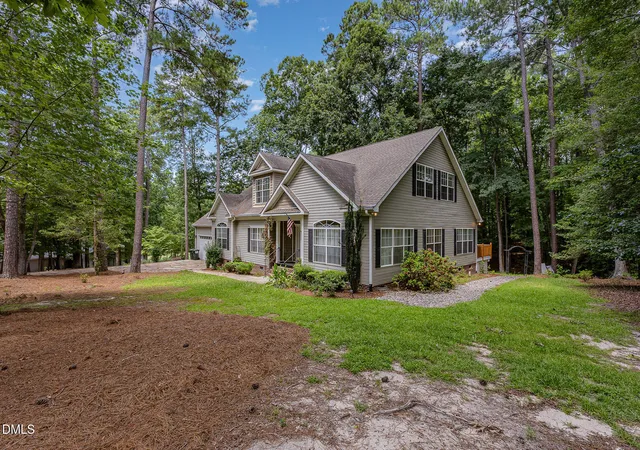 3rd image of 6086 Dunes Dr, Sanford, NC 27332 | MLS# 10178676