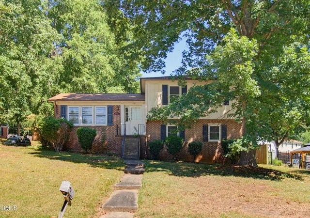 1st image of 4406 Beckford Dr, Greensboro, NC 27407 | MLS# 10180836