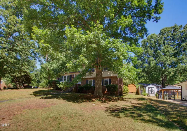 2nd image of 4406 Beckford Dr, Greensboro, NC 27407 | MLS# 10180836