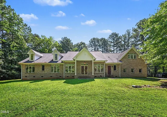 Photo 3 of Single family home for sale at 1021 Reaves Dr, Chapel Hill, NC 27516 | MLS# 10179619 | Listing updated on 2026-08-26